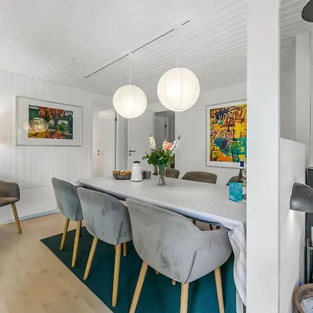 Сasa de vacaciones Simjanka - 800m From The Sea By Interhome *